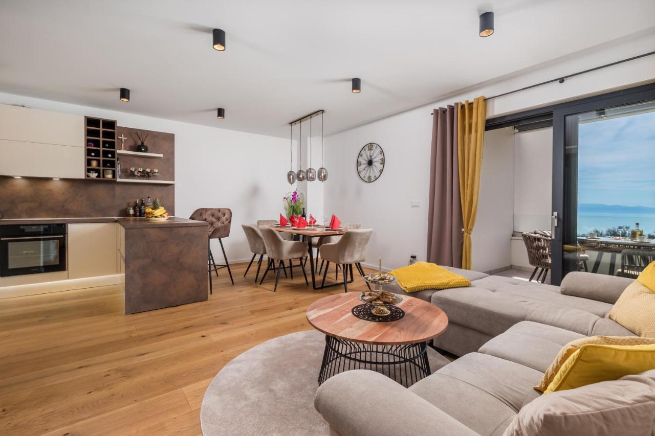 רייקה Apartment Top View With Balcony And Private Parking מראה חיצוני תמונה