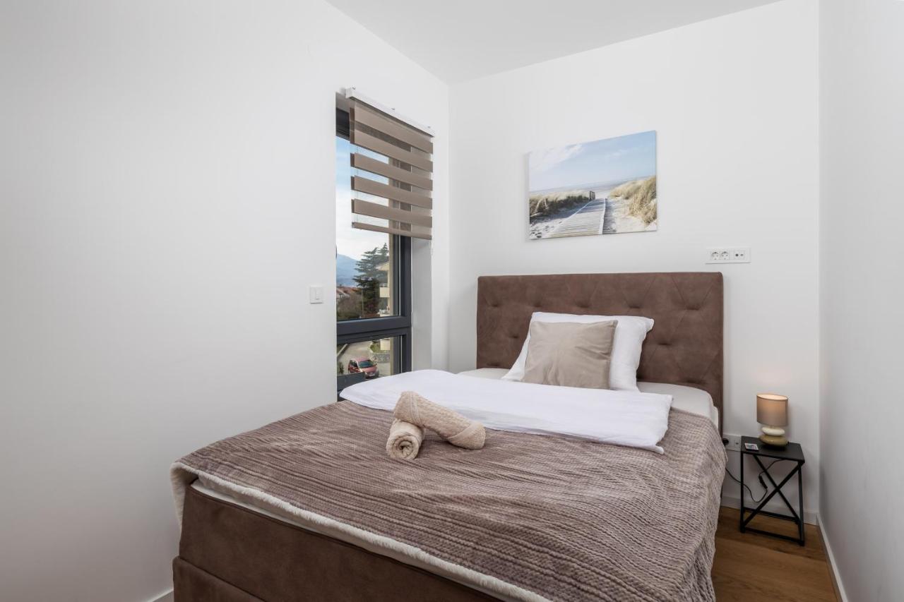 רייקה Apartment Top View With Balcony And Private Parking מראה חיצוני תמונה